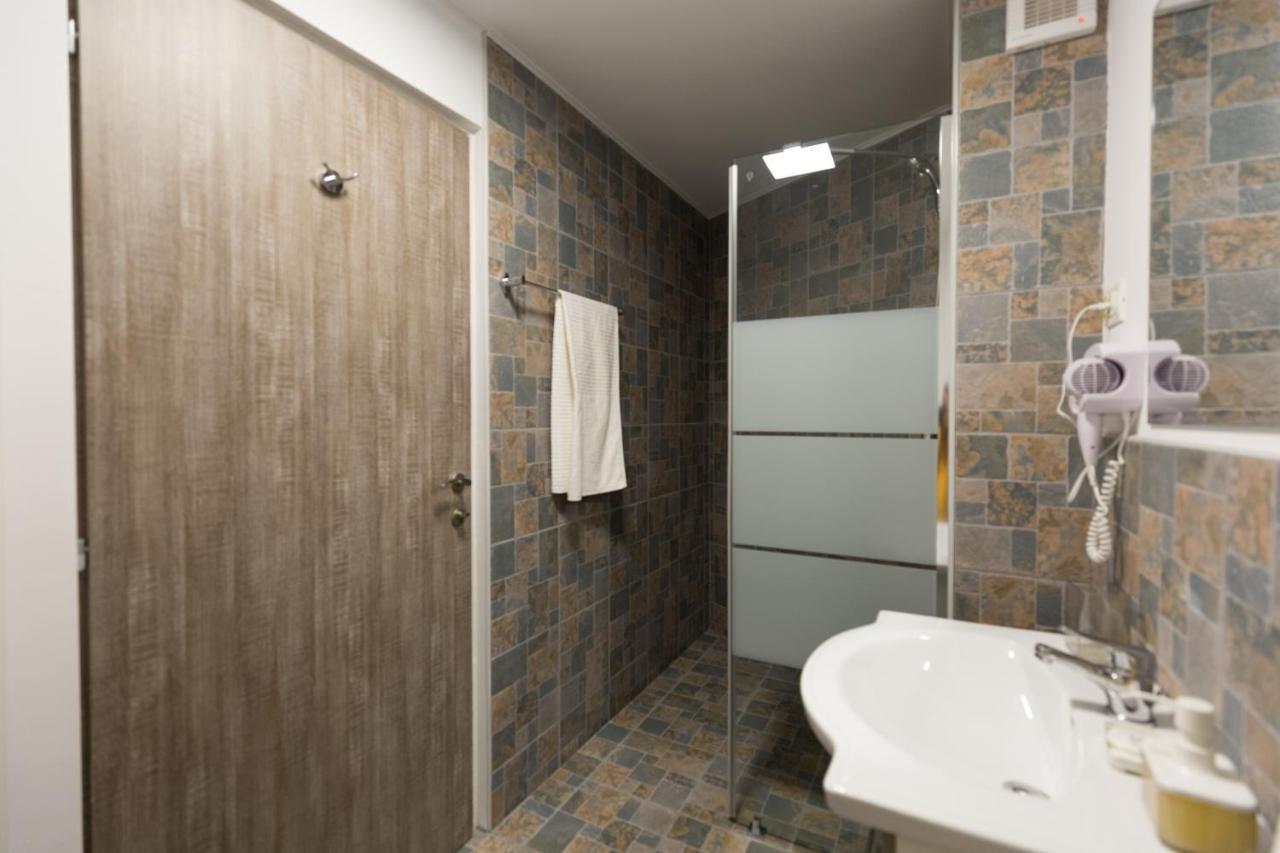 Casa Ris Otel Târgu Jiu Dış mekan fotoğraf