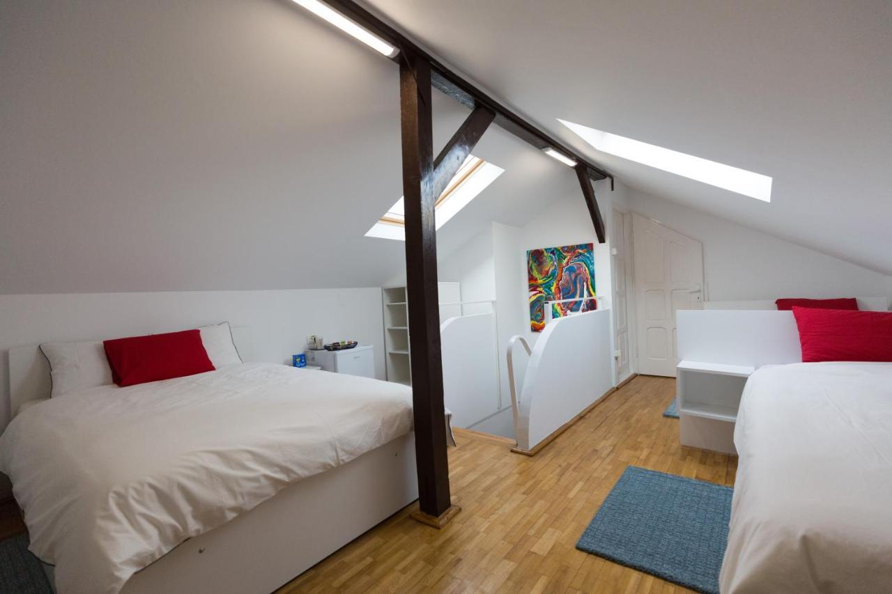 Casa Ris Otel Târgu Jiu Dış mekan fotoğraf